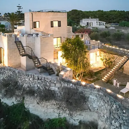 Rocce Bianche Hotel apartamentowy 4*