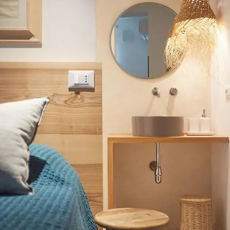 Rocce Bianche Apartahotel 4*