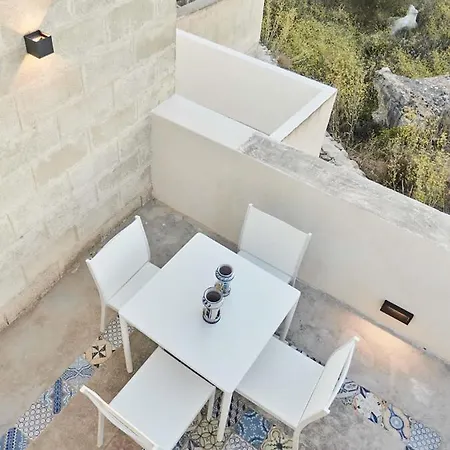 Apartahotel Rocce Bianche