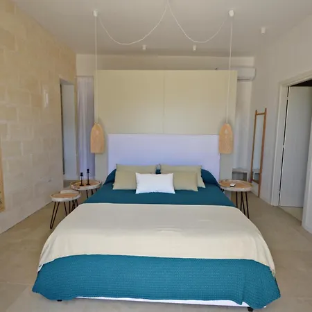 Rocce Bianche Apartahotel 4*