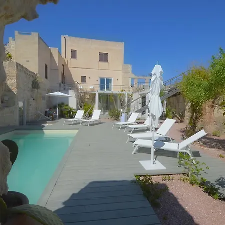 Aparthotel Rocce Bianche *