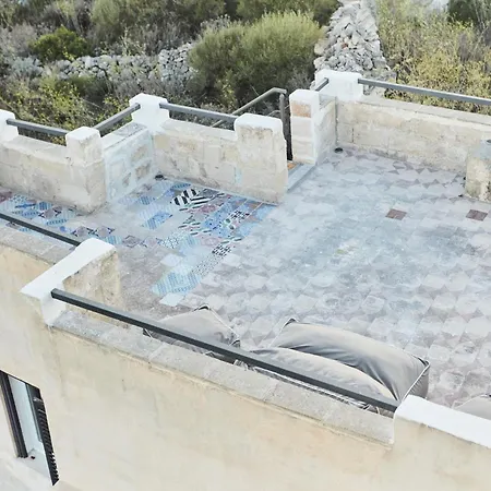 Rocce Bianche Apartahotel 4*