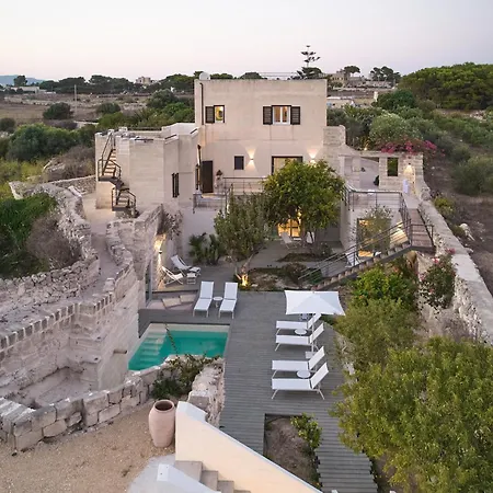 Apartahotel Rocce Bianche