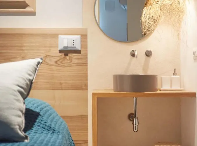 Rocce Bianche Aparthotel 4*