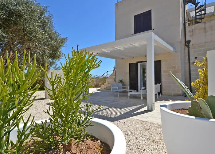 Rocce Bianche Aparthotel