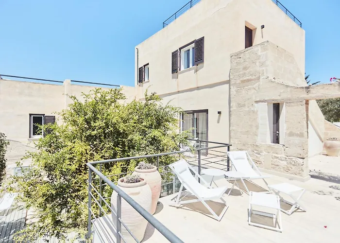 Rocce Bianche Aparthotel 4*