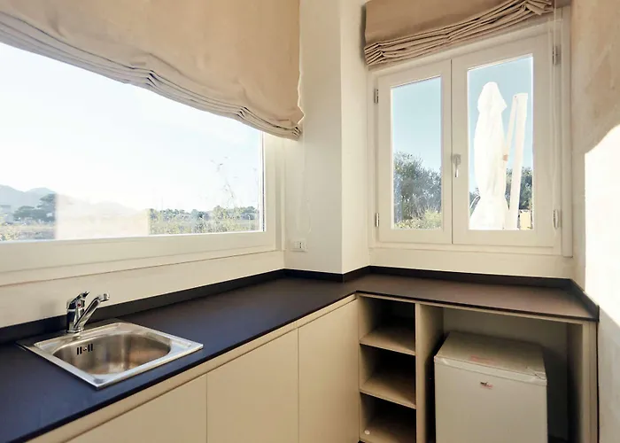 Rocce Bianche Aparthotel